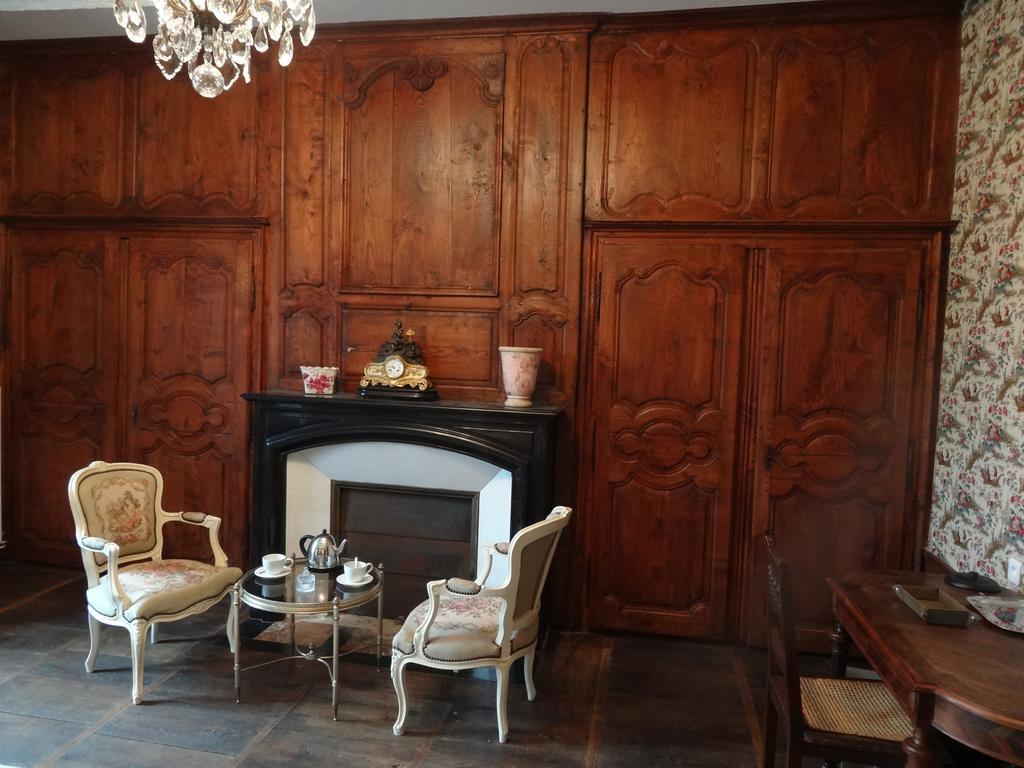 La Bromontoise Chambres D'Hotes Pontgibaud Habitación foto
