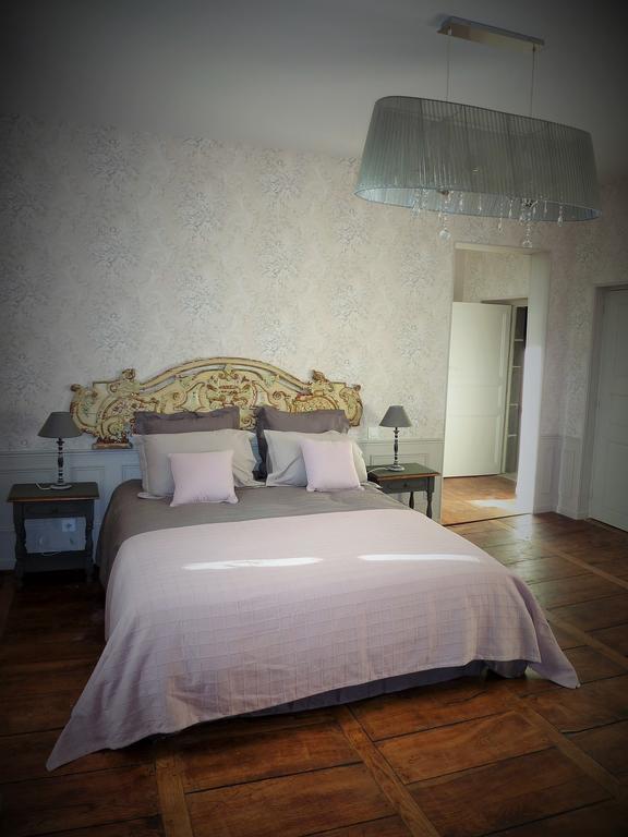 La Bromontoise Chambres D'Hotes Pontgibaud Habitación foto